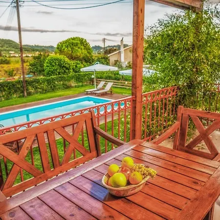 Villa Arokaria Planos